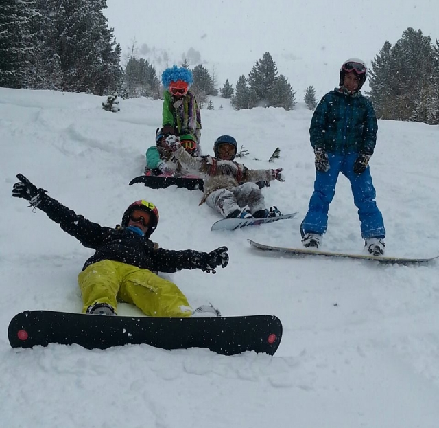  días emocionantes en snowboarding 