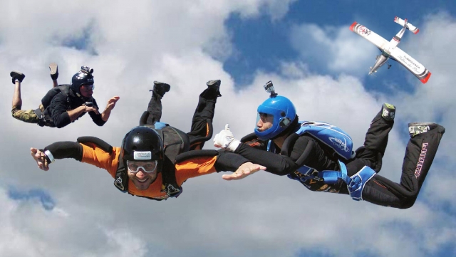  Curso de paracaidismo 