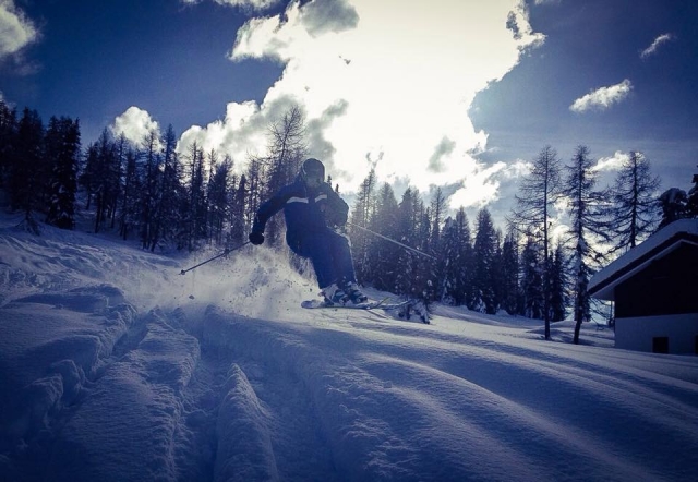  Saltos en nieve fresca 