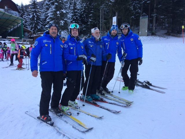  Grupo de instructores 