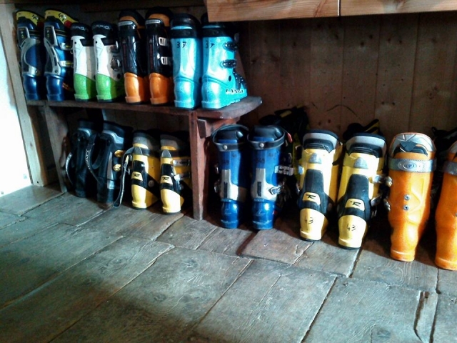  También tenemos botas 