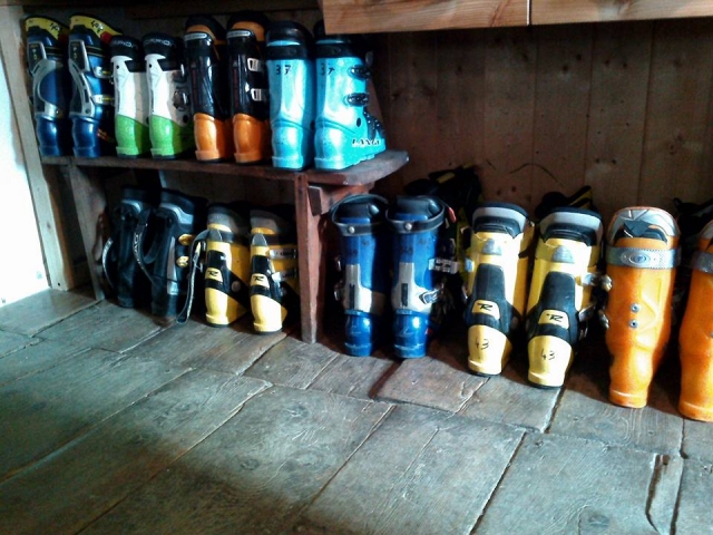 También tenemos botas 