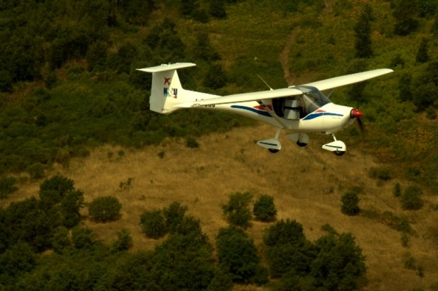  un ultraligero en vuelo 