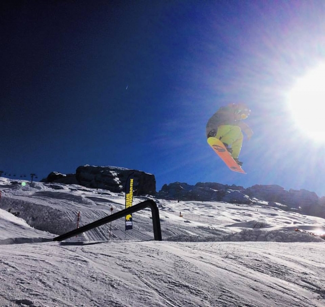  En la tabla de snowboard 