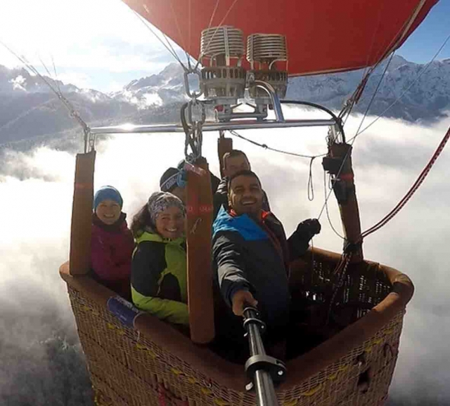  ¡Un selfie después de aterrizar! 