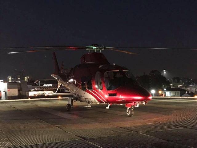 uno de nuestros vuelos con salida nocturna 