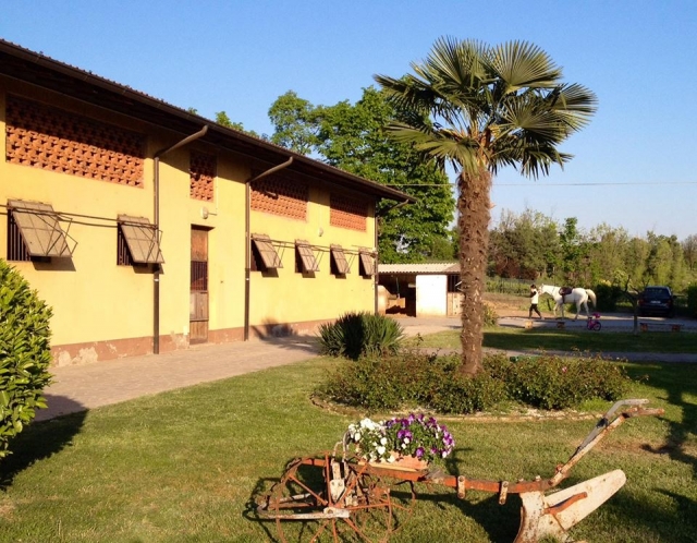  Una imagen de los establos