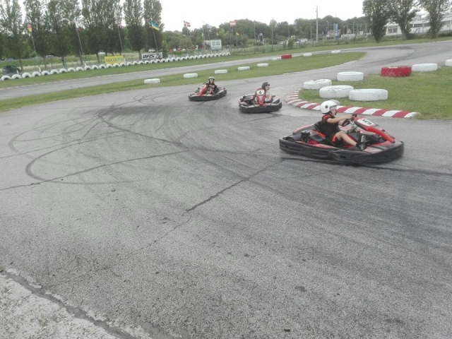  en la pista para divertirse 