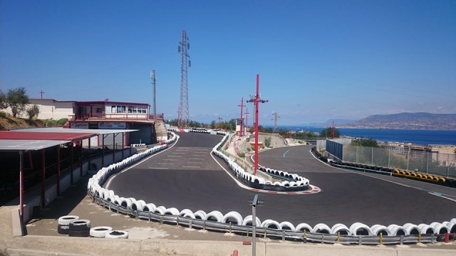  un circuito con vista marina 