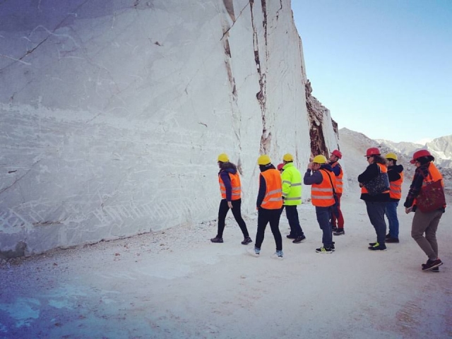  Todos juntos para ver el mármol de los Alpes Apuanos 