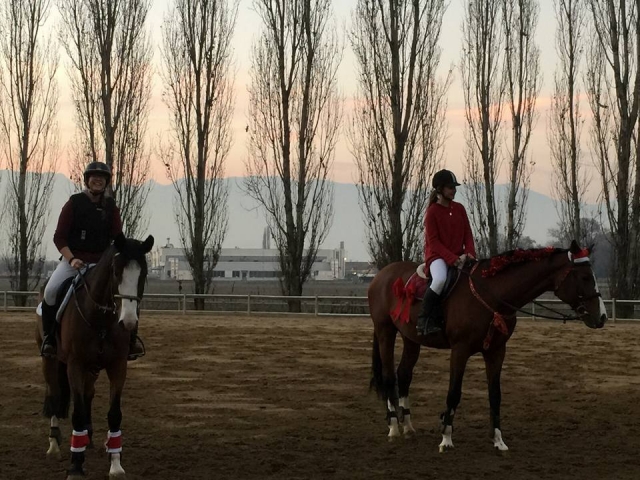  Cabalgando por un buen día 