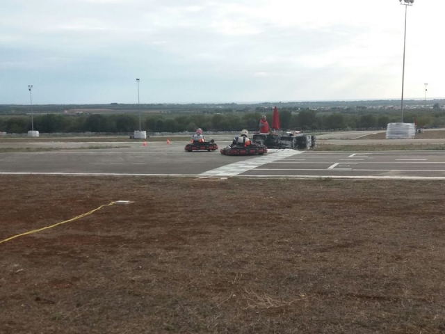 En la pista para ejecutar 