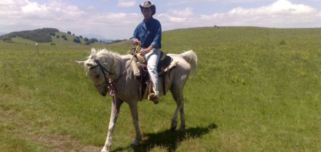  en la silla de subir en los campos 