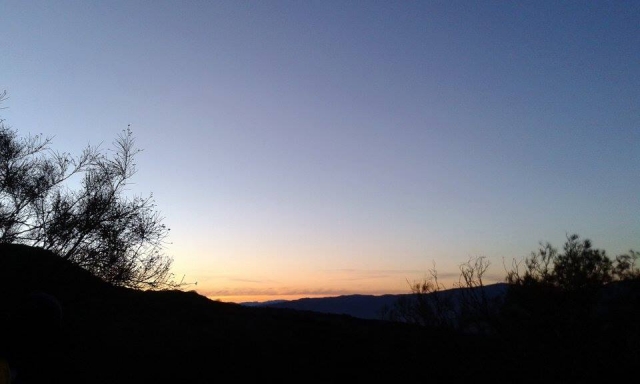  Las últimas luces del día 