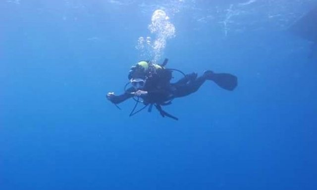  azul profundo 