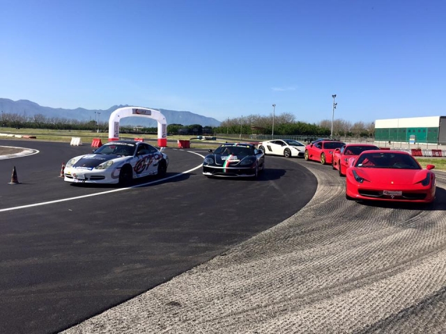 a bordo del circuito de nápoles 