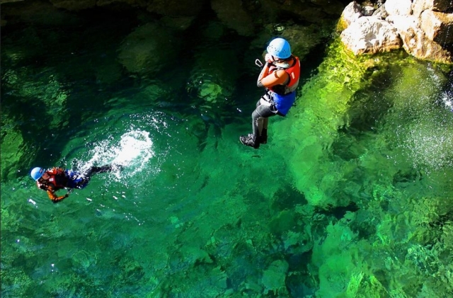  Un chapuzón en las aguas de la cerro 