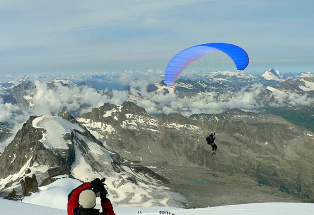  Parapenle en la nieve 