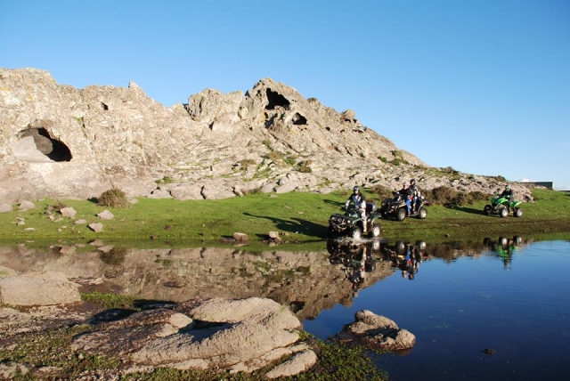  Grupo de cuatrimotos 