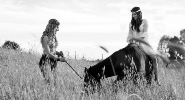  En medio de los campos 