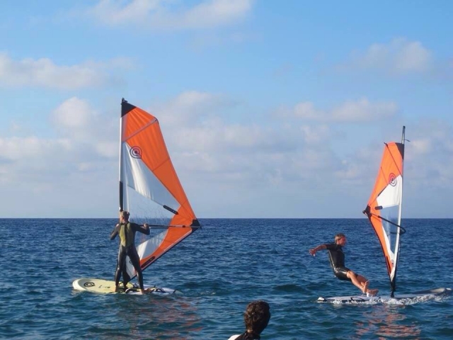  Un poco de windsurf 