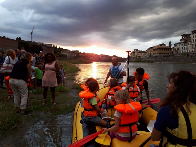  Atardecer en Florencia en balsa