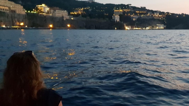  Turismo de pesca nocturno 