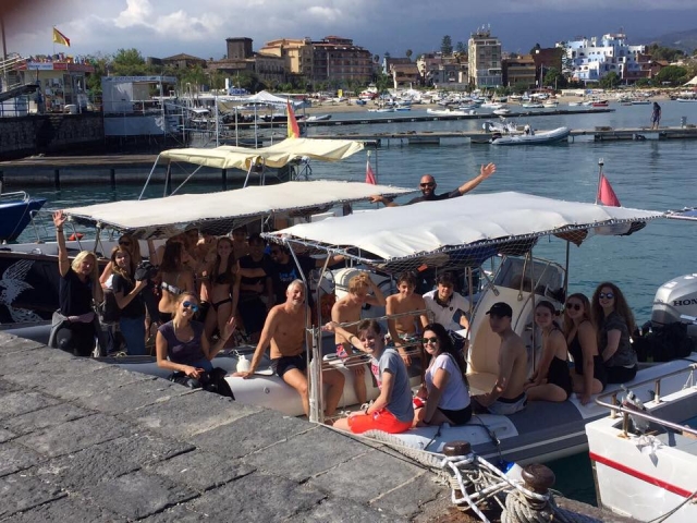  Qué grupo tan grande 