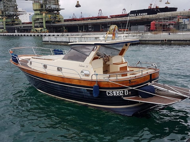  Aquí está nuestro barco