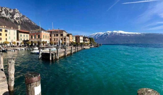  Renta de barco en el lago de Garda 
