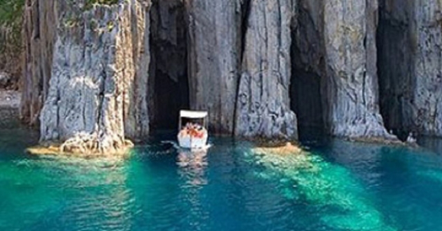  Viaje a Isla de Palmarola 