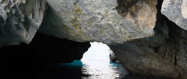  Cueva y rocas