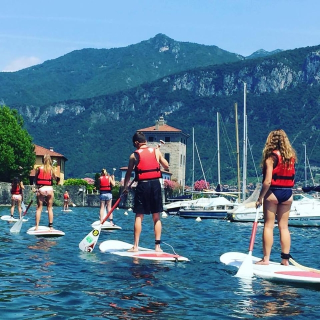 curso de paddle board en el centro certificado de Bellagio 