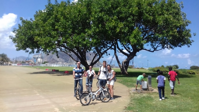  Con todos la familia 