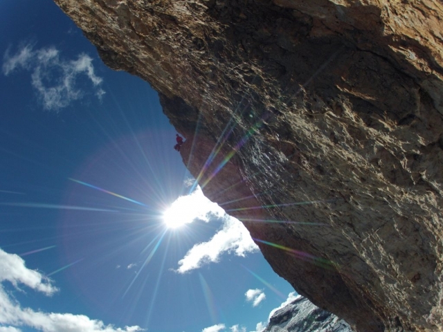  El color de las rocas al sol 