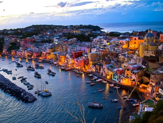  Procida al atardecer 