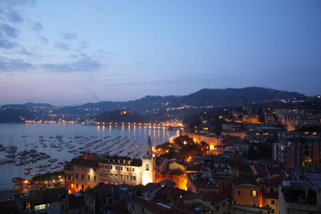 Lerici al atardecer