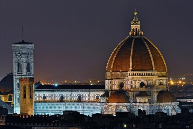  Florencia con las primeras luces del alba 