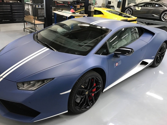  Nuestro Huracan EVO 