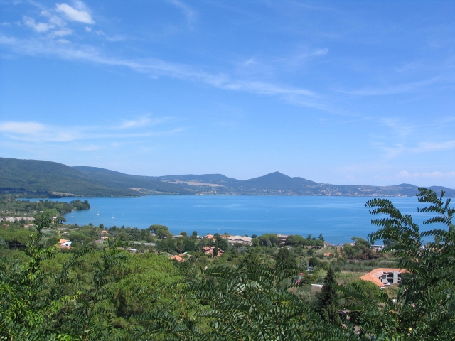  Lago Bracciano Panorama desde el helicóptero 