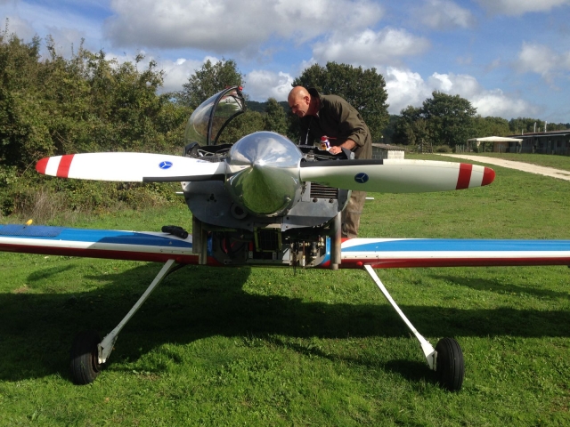  nuestro ultraligero listo para despegar 