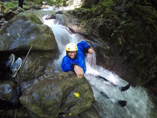  explorando el río 