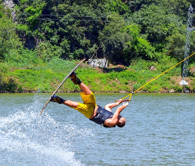  acrobacias de wakeboard con cable 