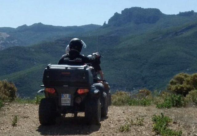  Cuatrimoto en la cerro 