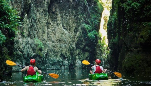  Canoa en grupo 