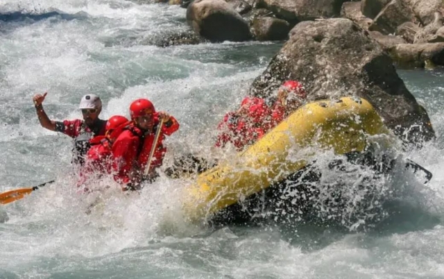  Rafting 