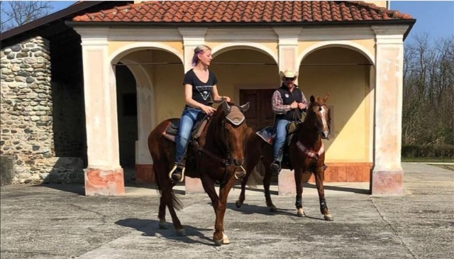  A caballo 