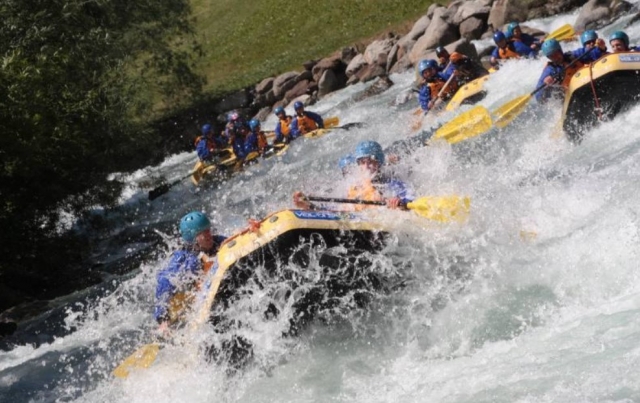  Rafting 