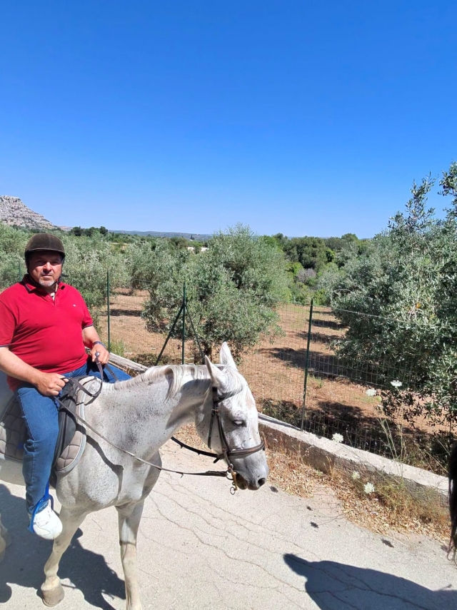 Opinión de Giovanni sobre Cabalgamarra por la playa de La Plaia 1H