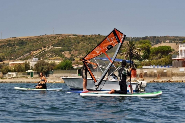  lecciones de windsurf cerca de roma 